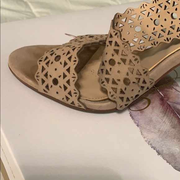 Jessica Simpson high heels - Picture 10 of 17